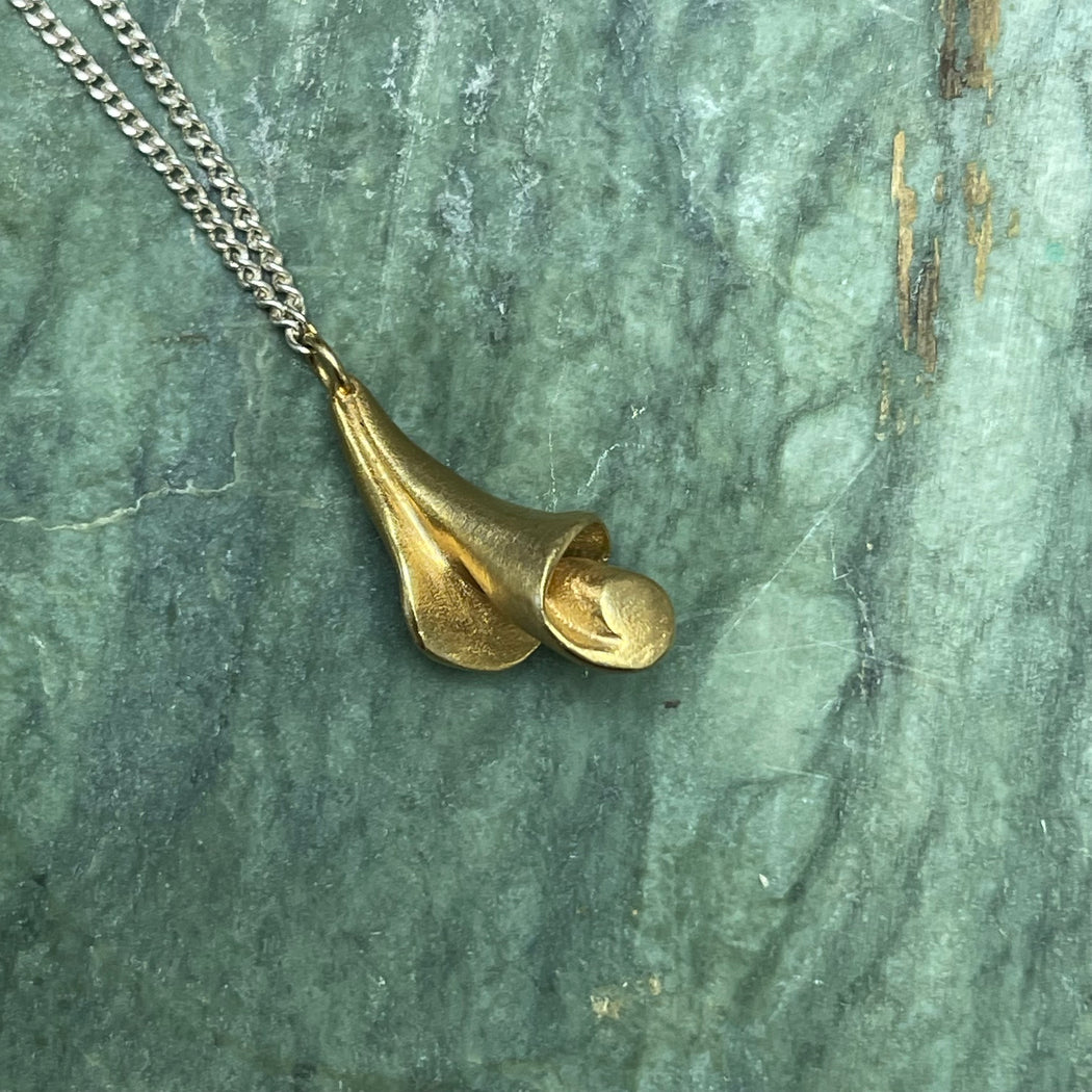 Delia Necklace - Fair-mined gold plated